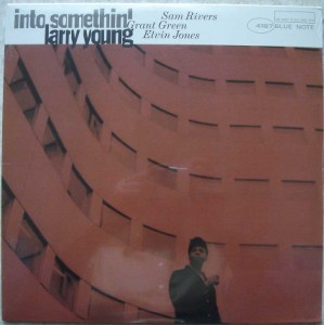LARRY YOUNG - Into something - LP
