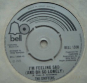 THE DRIFTERS - I'm feeling so sad / Kissing in the back row of the movies - 7inch (SP)